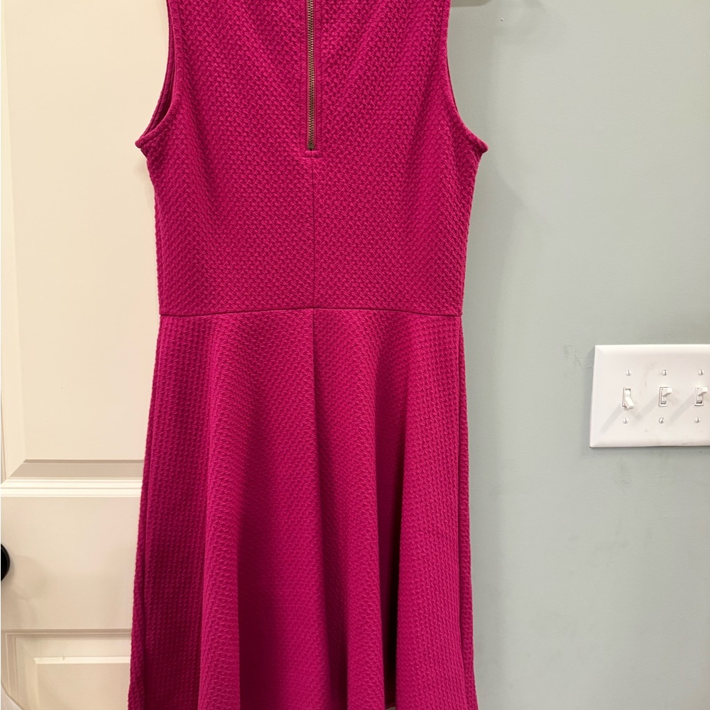 Old Navy Fuchsia Sleeveless Dress - Picture 2 of 6
